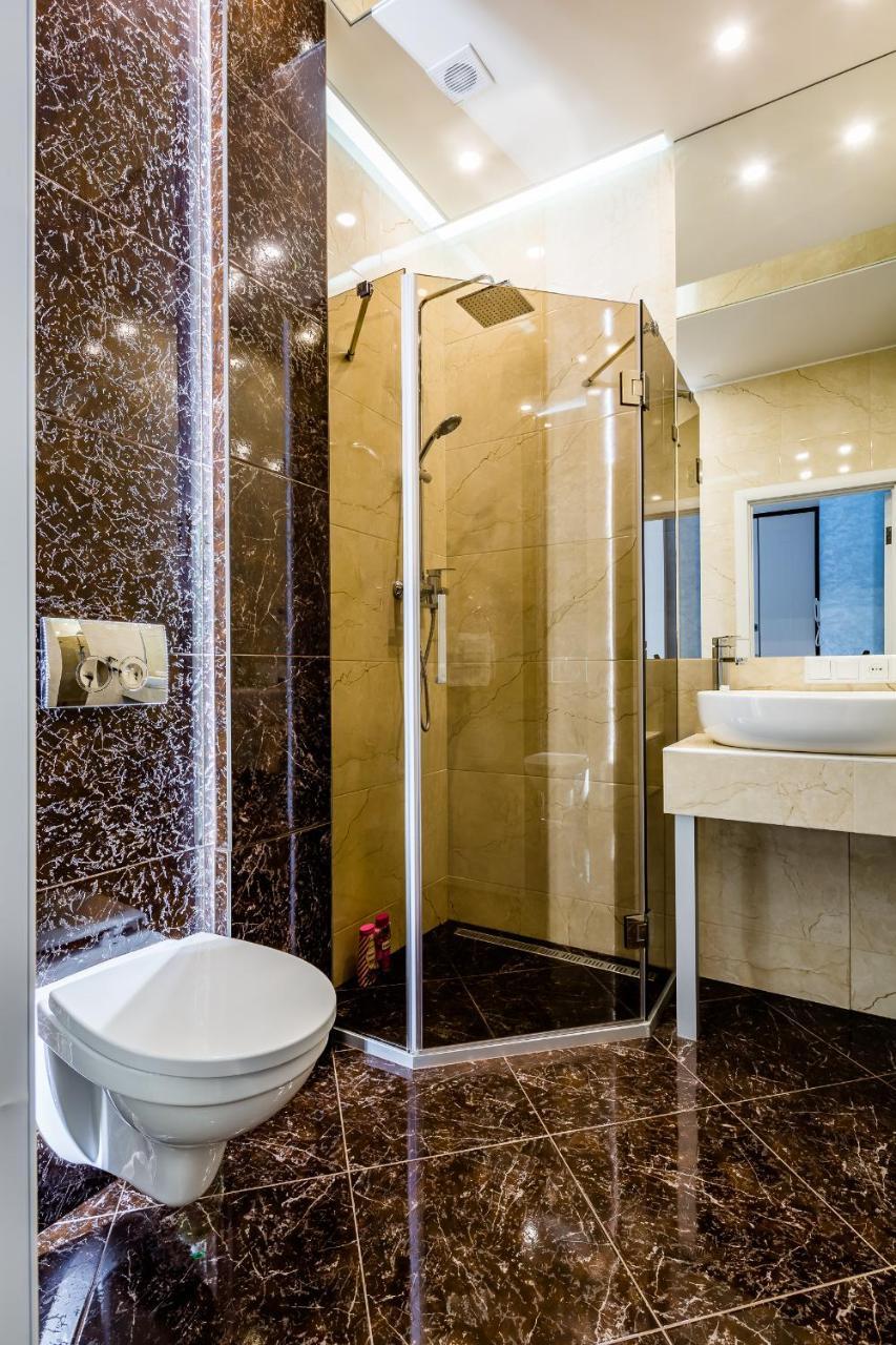 Royal Premier Apartment Lviv Exterior foto