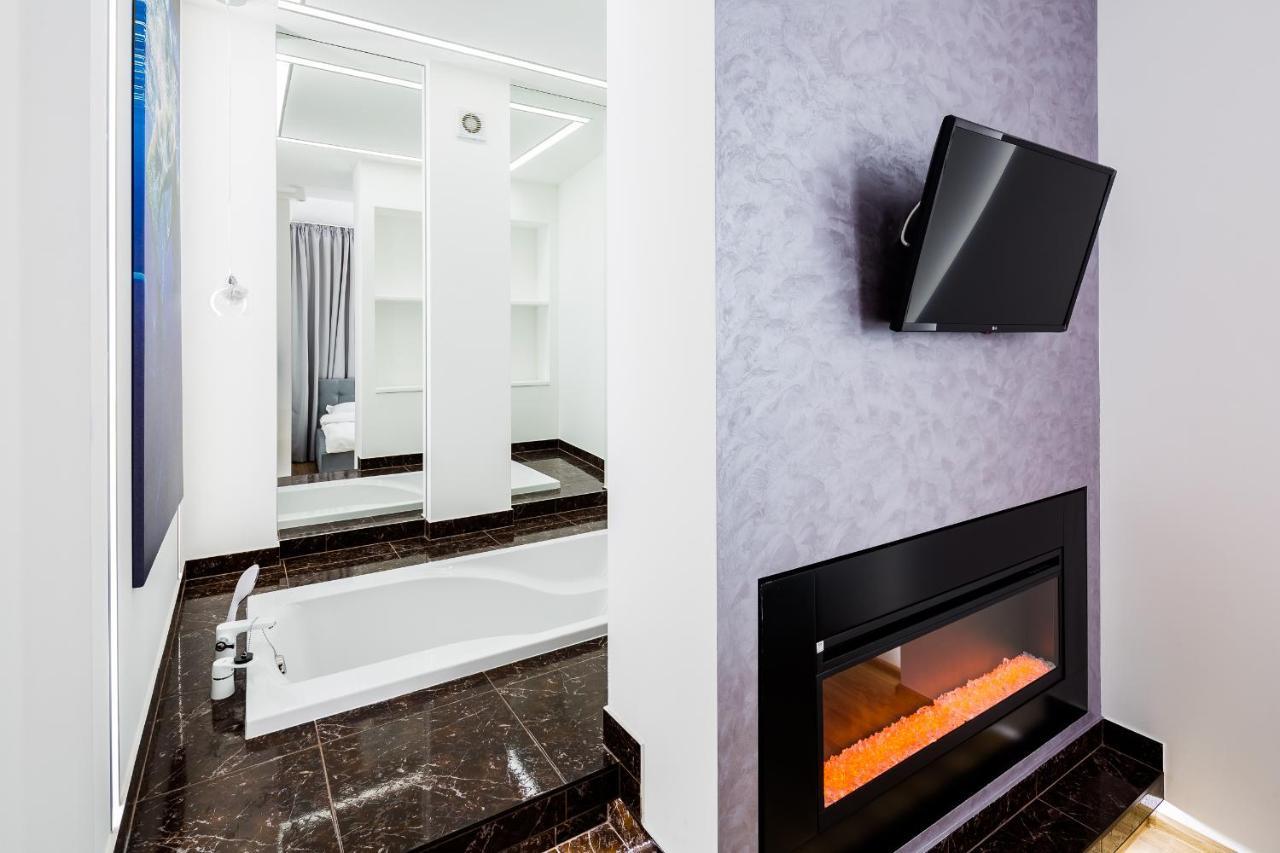 Royal Premier Apartment Lviv Exterior foto