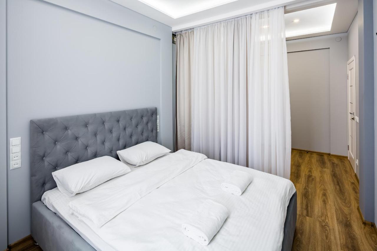 Royal Premier Apartment Lviv Exterior foto